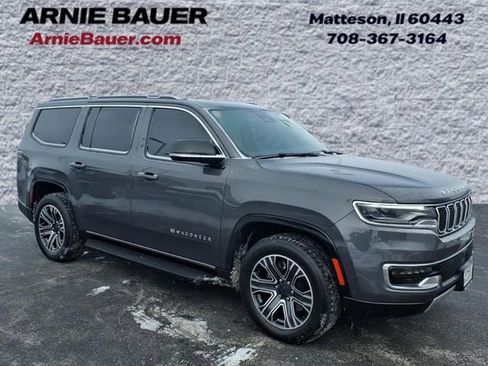 Used 2024 Jeep Wagoneer Series II w/ Flexible Seating Group image 1