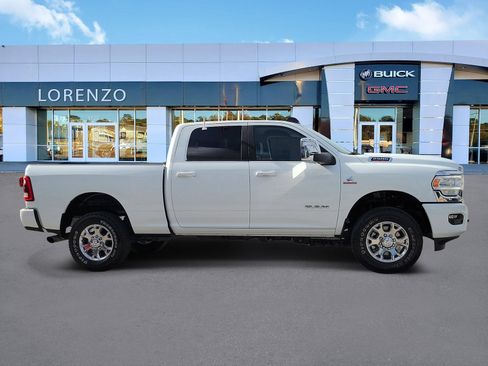 Used 2024 RAM 2500 Laramie AWD/4WD image 4