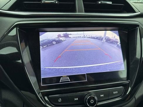 Used 2022 Chevrolet TrailBlazer LT w/ Convenience Package image 24