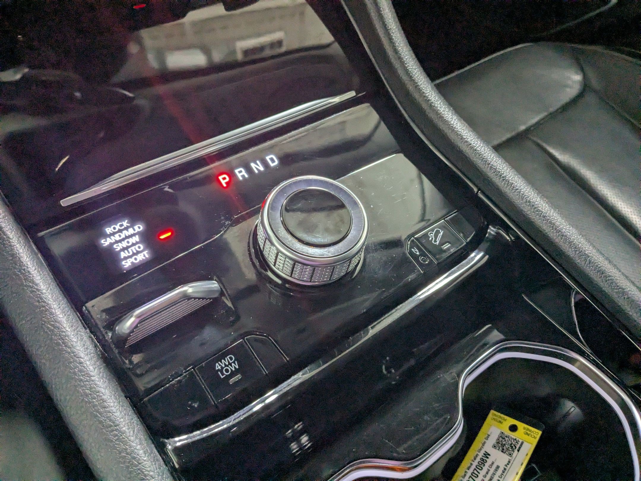Used 2022 Jeep Grand Cherokee Limited 4xe w/ Luxury Tech Group II AWD/4WD image 18