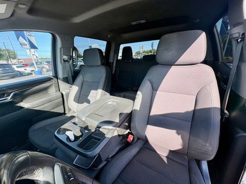Used 2024 Chevrolet Silverado 1500 LT RWD image 18