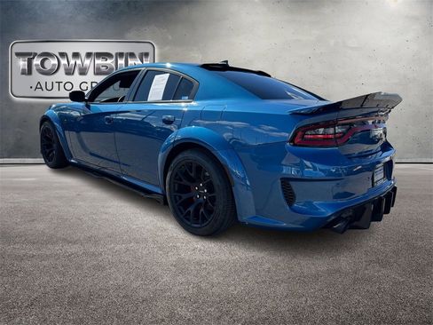 Used 2022 Dodge Charger SRT Hellcat w/ Harman/Kardon Audio Group image 6