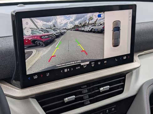 New 2026 Ford Explorer Active w/ Active Comfort Package image 23