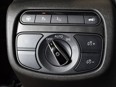 Certified 2019 INFINITI QX50 Essential w/ Proactive Package FWD image 18
