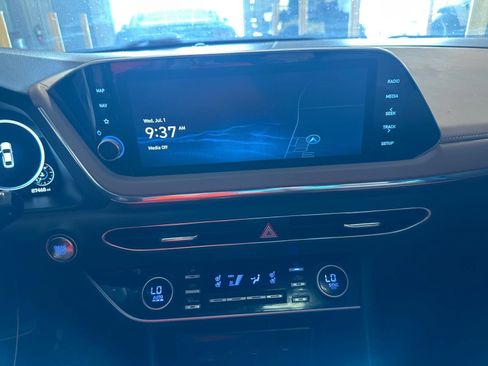Used 2023 Hyundai Sonata Limited w/ Cargo Package FWD image 13