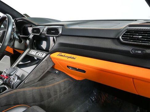 Used 2024 Lamborghini Urus S AWD/4WD image 38