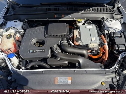 Used 2019 Ford Fusion SE FWD image 14