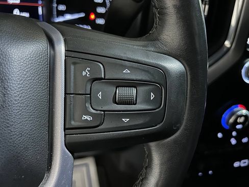 Used 2022 GMC Sierra 3500 SLE w/ SLE Convenience Package AWD/4WD image 17