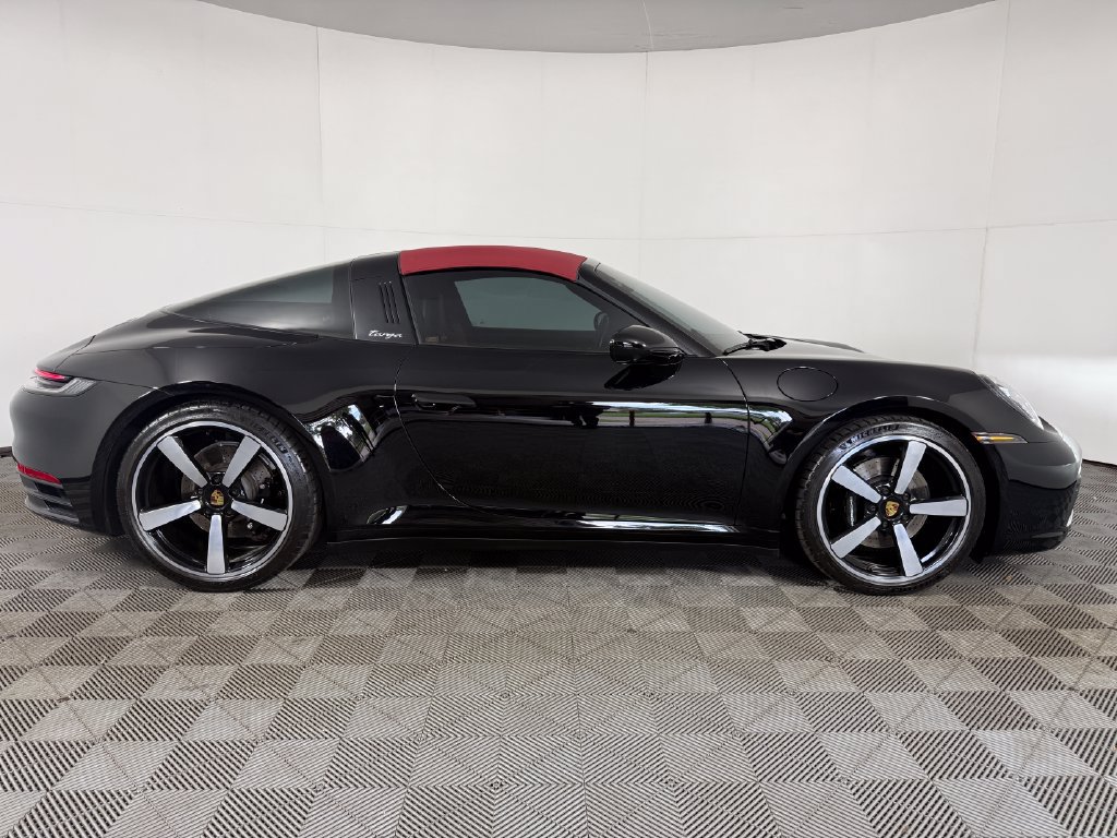 Used 2021 Porsche 911 AWD/4WD image 7