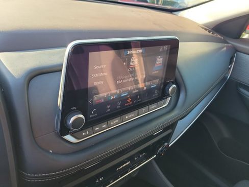 Used 2023 Nissan Rogue SV FWD image 28