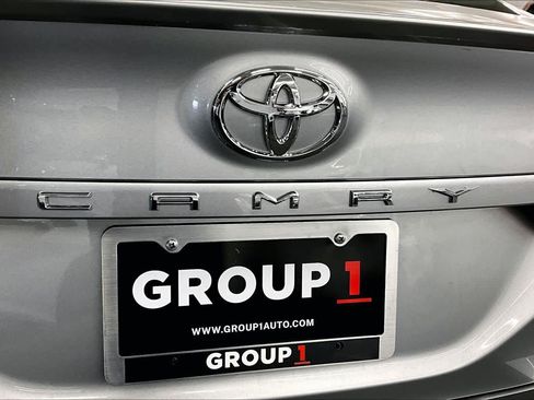 Used 2018 Toyota Camry XSE w/ Driver Assist Package FWD image 9