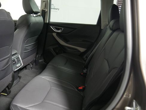 Used 2023 Subaru Forester Limited image 13