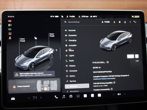 Used 2023 Tesla Model 3 Standard Range RWD image 22