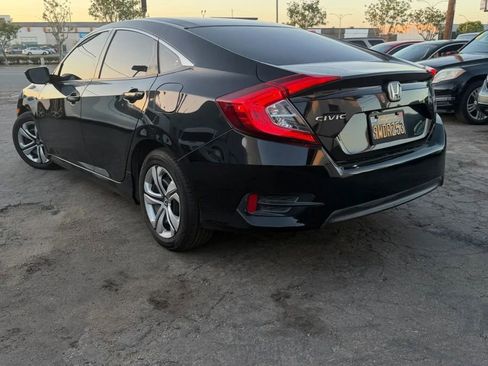 Used 2018 Honda Civic LX image 5
