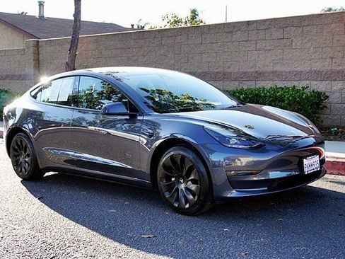 Used 2023 Tesla Model 3 Standard Range RWD image 6