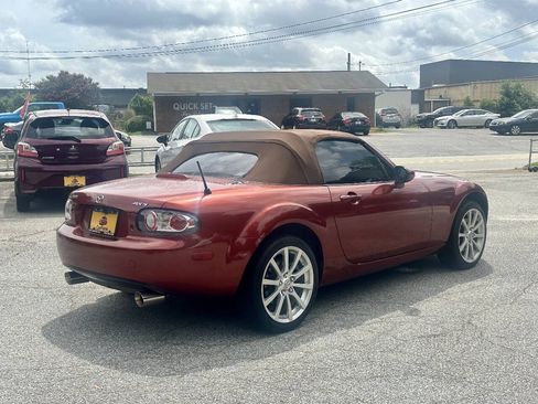 Used 2008 MAZDA MX-5 Miata Grand Touring RWD image 30