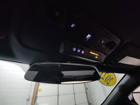 Used 2021 Chevrolet Camaro SS image 32