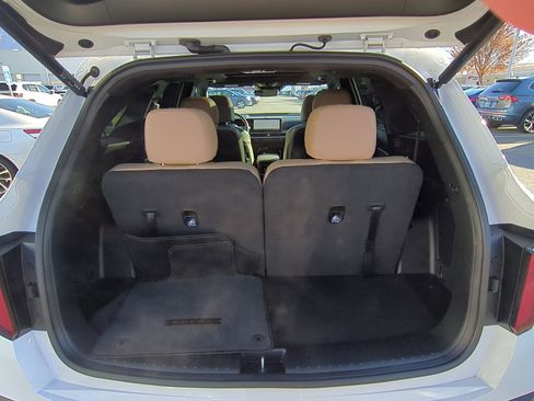 Used 2025 Kia Sorento SX Prestige w/ Olive Brown Leather Package image 35