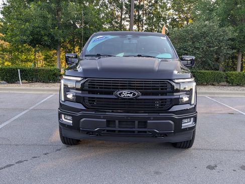Certified 2025 Ford F150 Platinum w/ Equipment Group 702A High AWD/4WD image 9