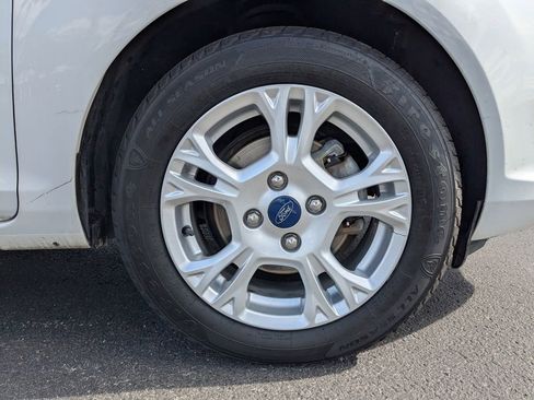 Used 2015 Ford Fiesta SE image 11