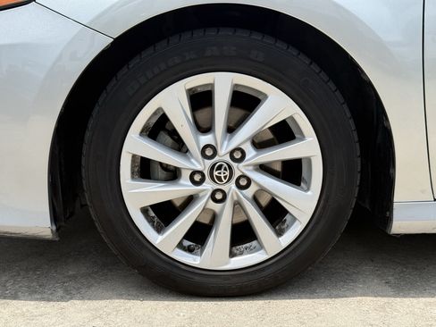 Used 2022 Toyota Camry LE FWD image 12