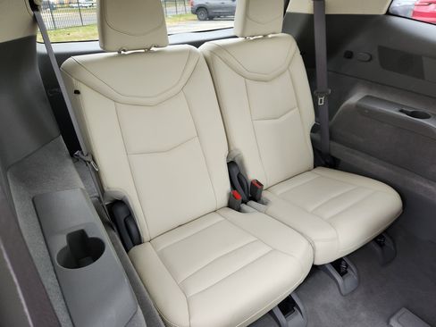 Used 2020 Cadillac XT6 Premium Luxury image 16