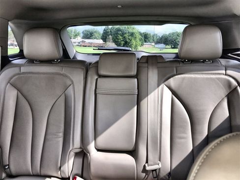 Used 2022 Lincoln Nautilus Reserve w/ Equipment Group 201A image 23