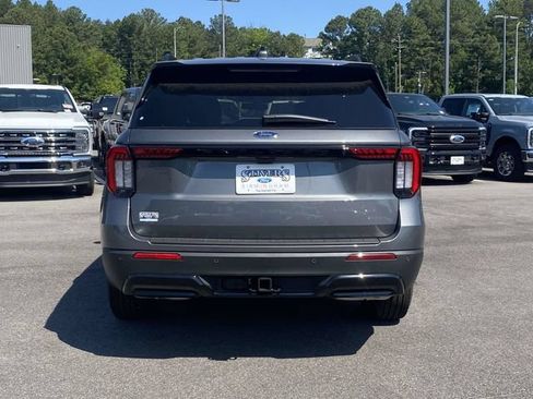 New 2026 Ford Explorer ST-Line RWD image 4