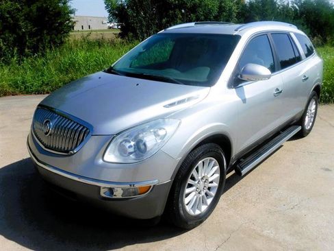 Used 2008 Buick Enclave CXL w/ Entertainment Package #1 image 8