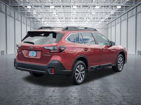 Used 2021 Subaru Outback Premium AWD/4WD image 5