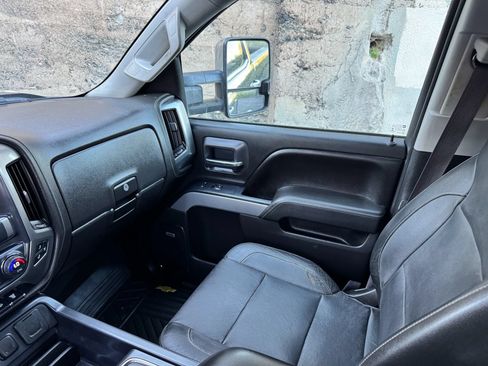 Used 2016 Chevrolet Silverado 2500 LTZ w/ Duramax Plus Package AWD/4WD image 17