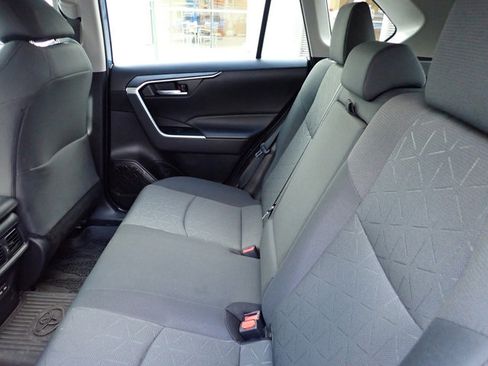 Used 2023 Toyota RAV4 AWD Hybrid image 12