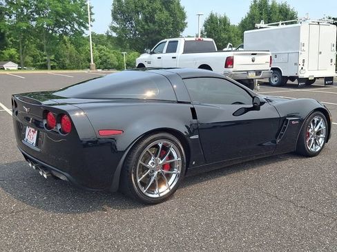 Used 2009 Chevrolet Corvette Z06 w/ Preferred Equipment Group RWD image 6