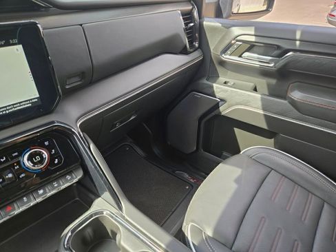 Used 2024 GMC Sierra 2500 AT4X AWD/4WD image 25