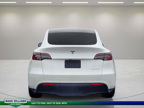 Used 2022 Tesla Model Y Long Range AWD/4WD image 5