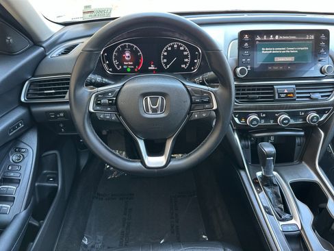 Used 2018 Honda Accord EX-L image 16