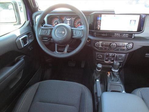 New 2026 Jeep Gladiator Sport image 13