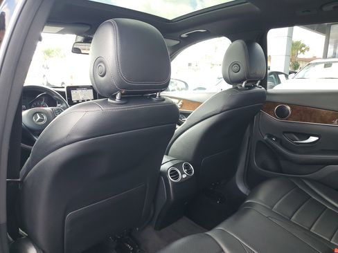 Used 2017 Mercedes-Benz GLC 300 4MATIC image 29