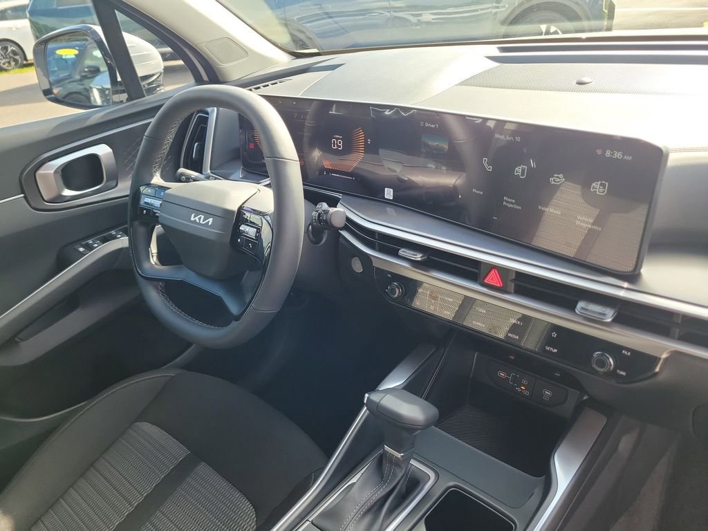 New 2026 Kia Sorento LX FWD image 8