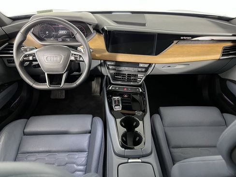 Used 2024 Audi e-tron GT Premium Plus image 14