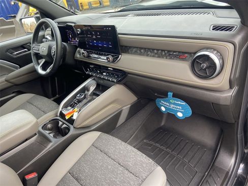 Certified 2024 Chevrolet Colorado ZR2 w/ Technology Package image 27