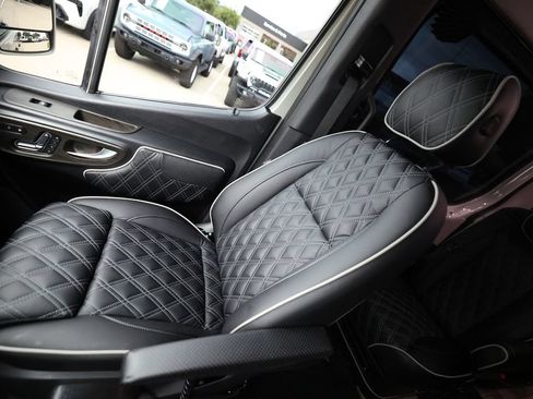 Used 2023 Mercedes-Benz Sprinter 3500 image 50