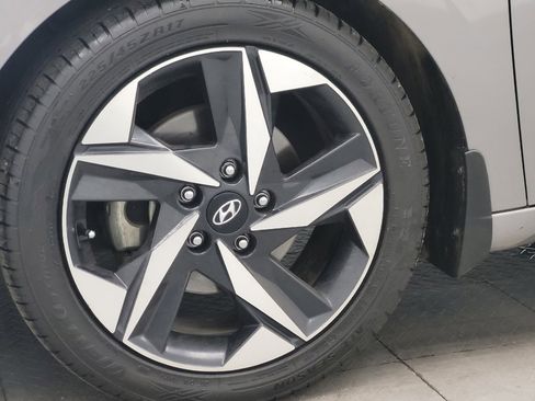 Used 2023 Hyundai Elantra SEL w/ Convenience Package FWD image 31