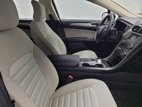 Used 2018 Ford Fusion S FWD image 21