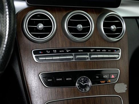 Used 2019 Mercedes-Benz C 300 4MATIC Sedan w/ Multimedia Package image 19