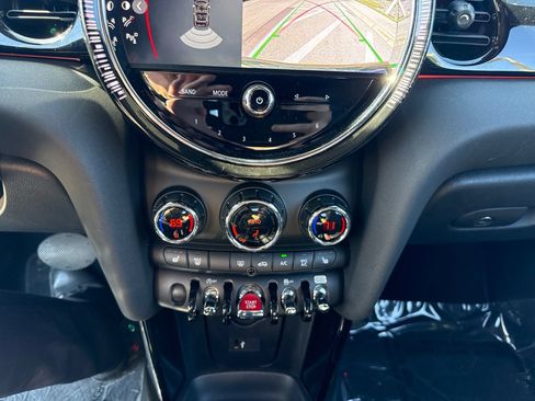 Used 2024 MINI Cooper S FWD image 25