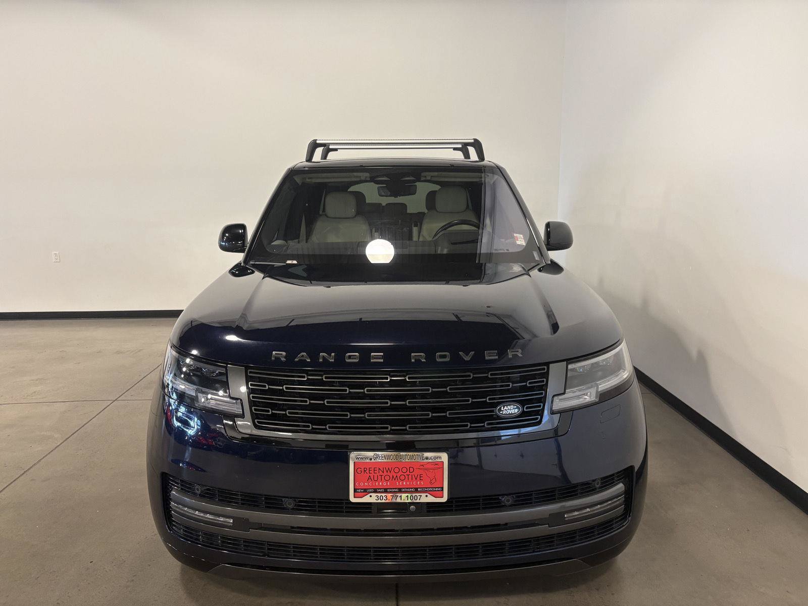 Used 2023 Land Rover Range Rover Long Wheelbase SE AWD/4WD image 8