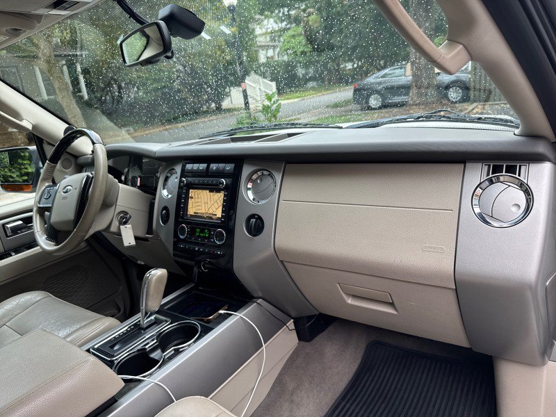 Used 2012 Ford Expedition EL Limited AWD/4WD image 25