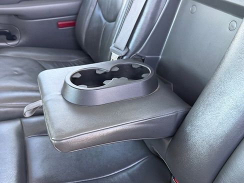 Used 2007 GMC Sierra 3500 SLT w/ Heavy-Duty Power Package image 15