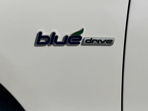 Used 2017 Hyundai Sonata Limited w/ Ultimate Package 02 image 3